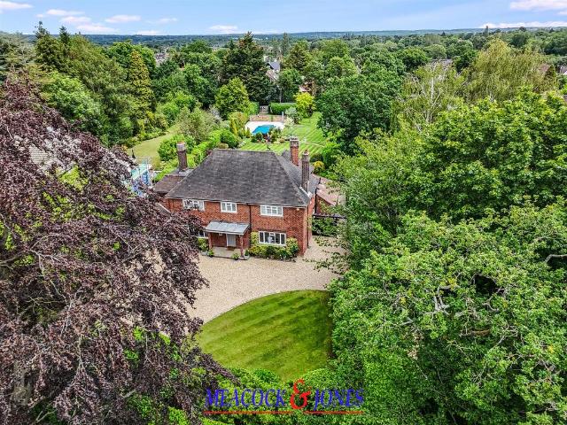 House for sale in Navestock Side, Essex