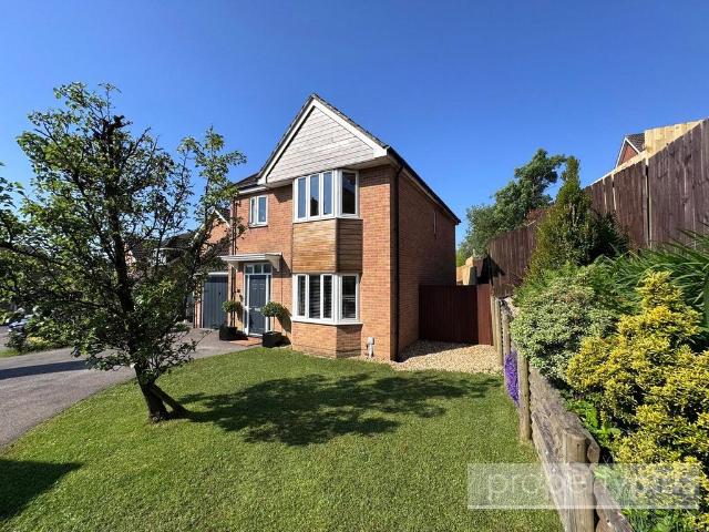 House for sale in Tonyrefail, Hendreforgan