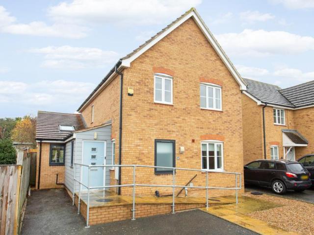 House for sale in Seasalter, Canterbury