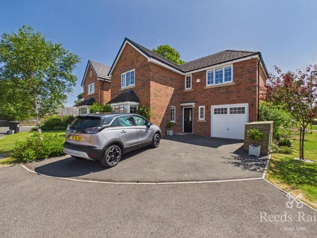 House for sale in Cabus, Lancashire