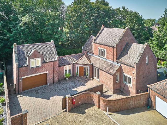 House for sale in Sprotbrough, Doncaster