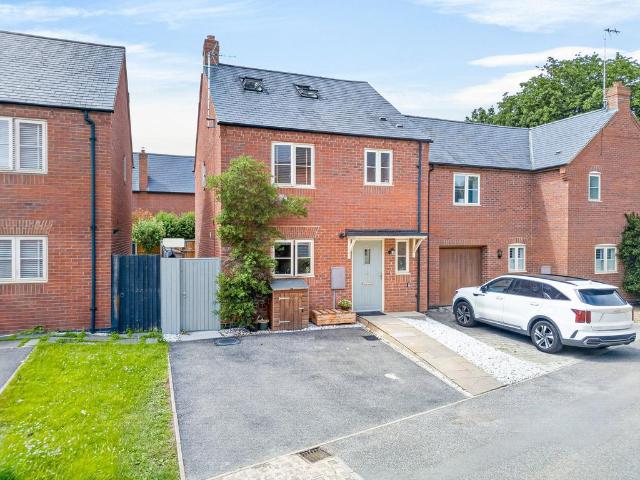 House for sale in Great Bowden, Harborough