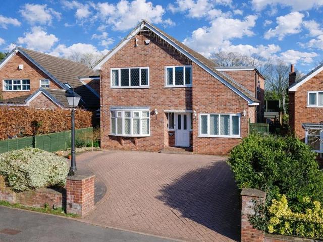 House for sale in Baildon