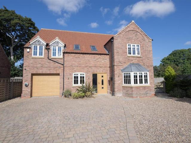 House for sale in Cranswick, East Riding Of Yorkshire