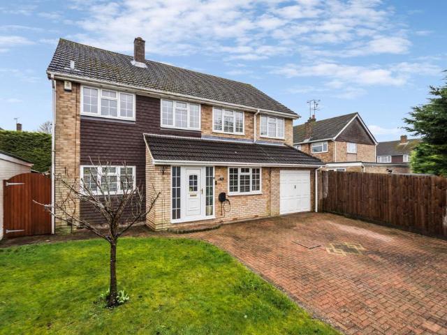House for sale in Stipers Hill, Dunstable