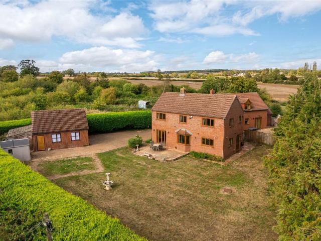 House for sale in Lavendon
