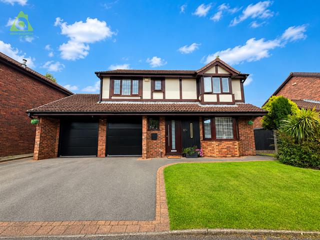 House for sale in Over Hulton, Lee Bank