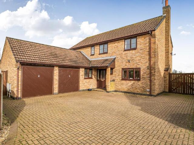 House for sale in Stanford On Avon, Leicestershire