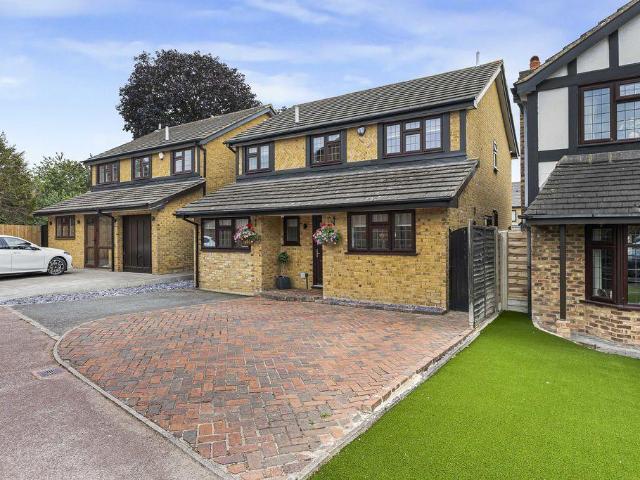 House for sale in Maypole, Monks Orchard