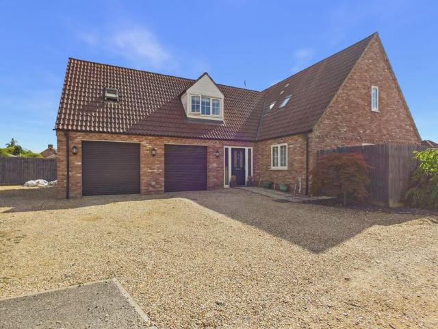 House for sale in Watlington, Brookville