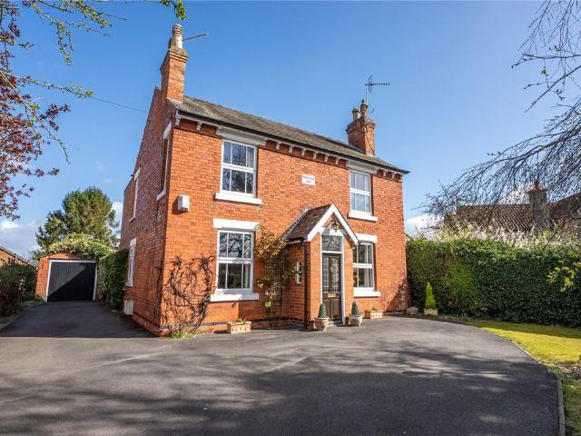House for sale in Alverton, East Midlands