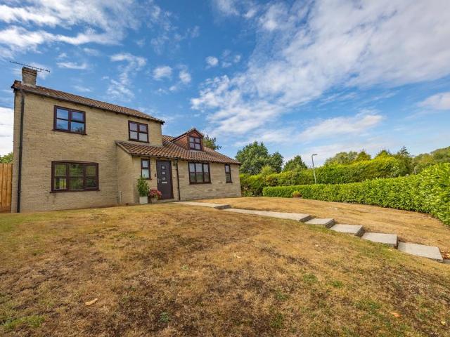 House for sale in Clutton, Cholwell