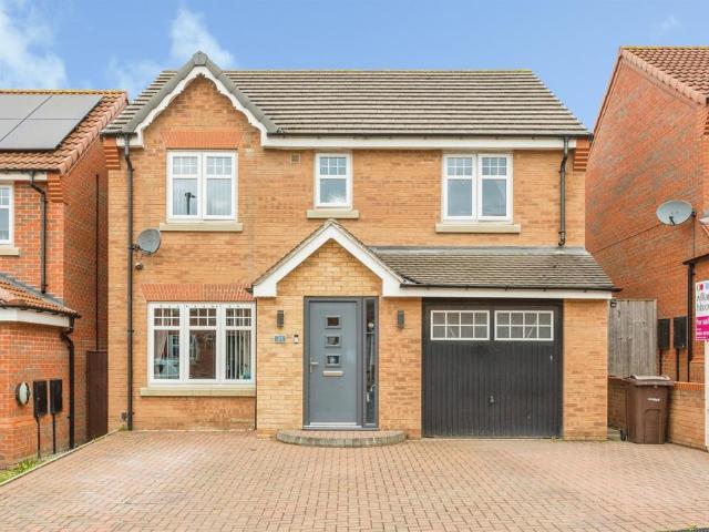 House for sale in Crofton, West Yorkshire