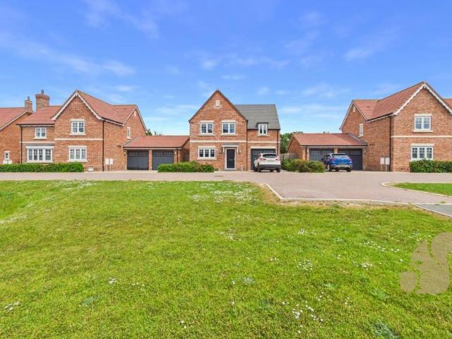 House for sale in Dale Hill, Essex