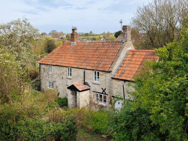 House for sale in Pilton