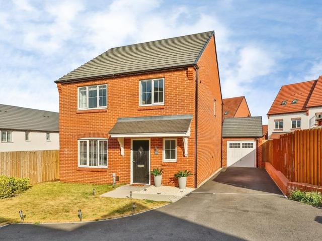 House for sale in Hucknall, East Midlands