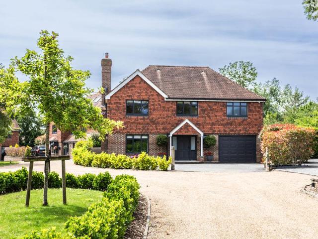 House for sale in World's End, Perryfields