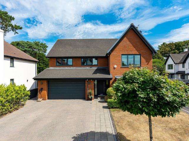 House for sale in Freshfield, Sefton