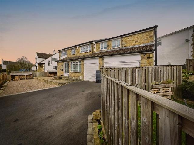 House for sale in Baildon