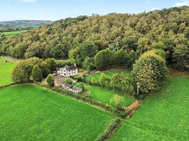 House for sale in Dunwood, Staffordshire Moorlands