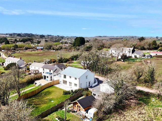 House for sale in Crofthandy, Carharrack