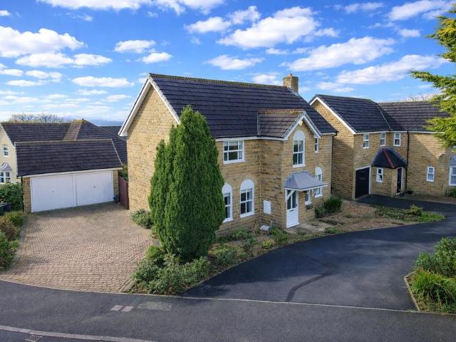 House for sale in Baildon