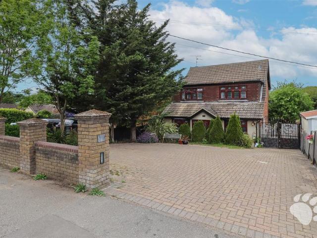 House for sale in Wickford