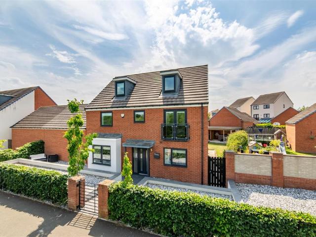 House for sale in Coxlodge, Newcastle Upon Tyne