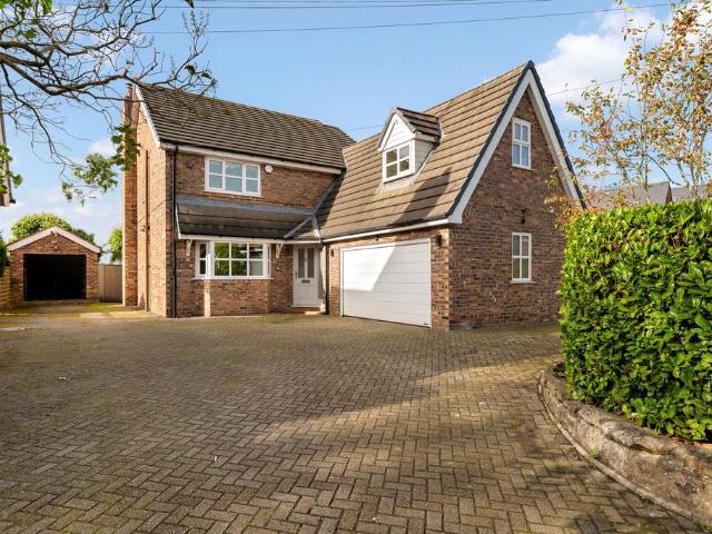 House for sale in Broomedge, Lymm