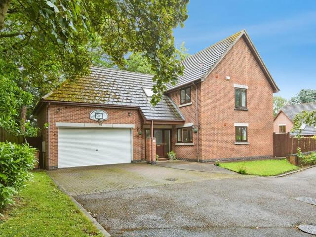 House for sale in Littleover, East Midlands
