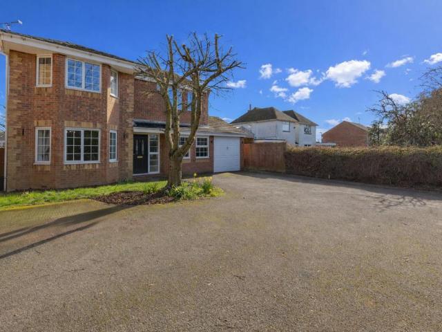 House for sale in Elmfield, Leicestershire