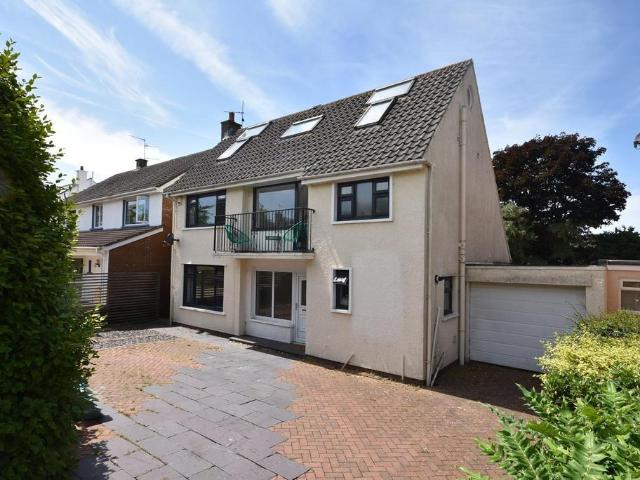 House for sale in Cosmeston, Penarth