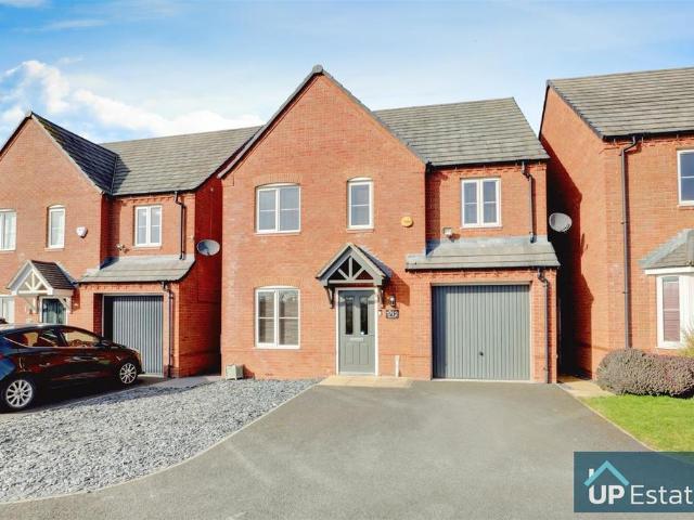 House for sale in Lower Farm Estates, Camp Hill