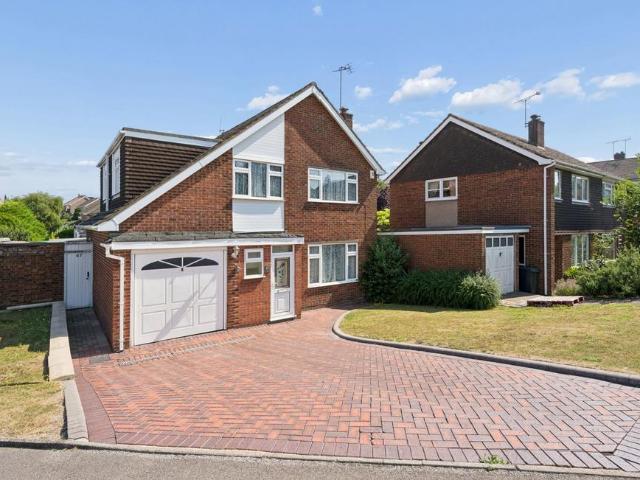 House for sale in Stipers Hill, Dunstable