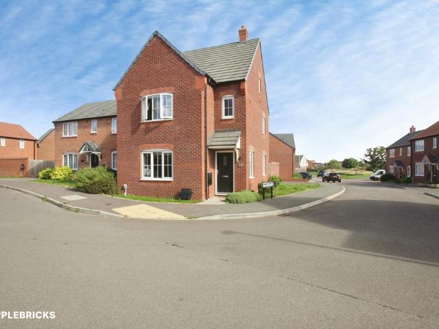 House for sale in Camp Hill, Warwickshire