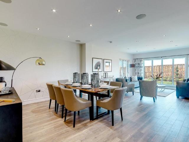 House for sale in Barrhead, Scotland