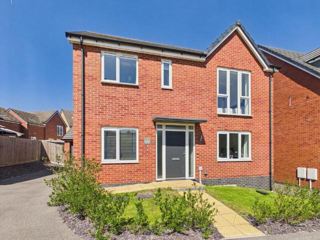 House for sale in Brackenfield, East Midlands