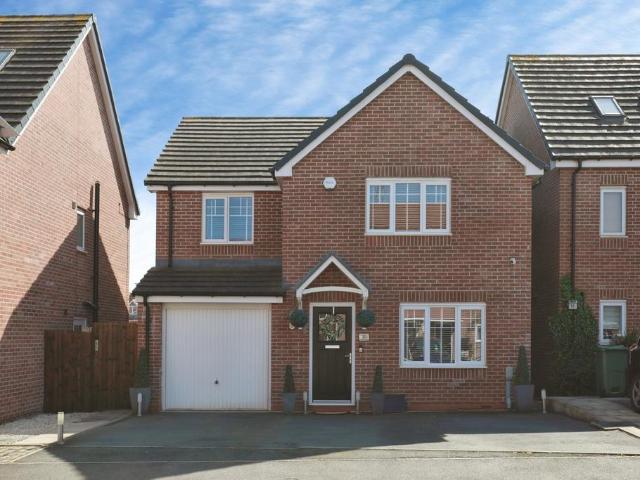 House for sale in Ernesford Grange, West Midlands