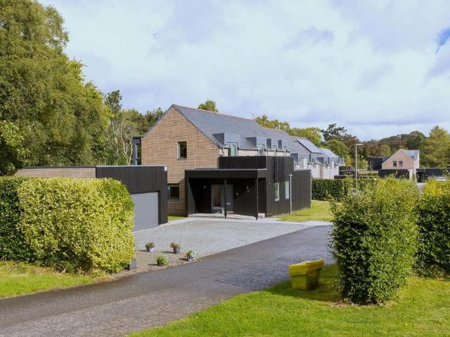 House for sale in Sewell, Scotland