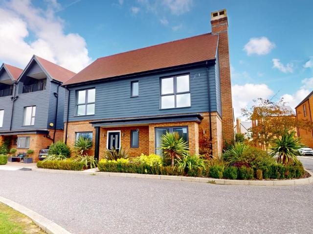 House for sale in Bridgefield, Kent