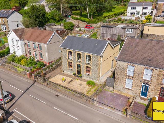 House for sale in Pontardawe, Ynysmeudwy