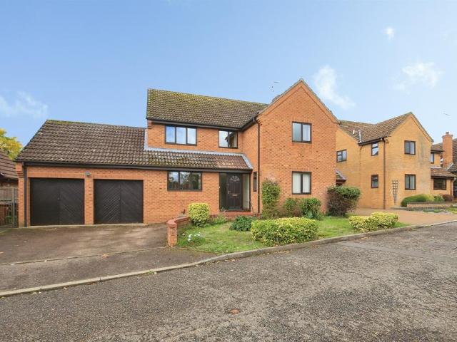 House for sale in Longthorpe, Peterborough
