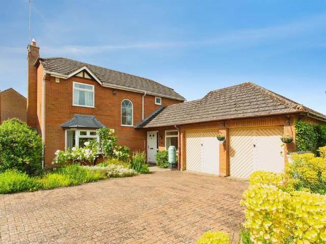 House for sale in Thrapston