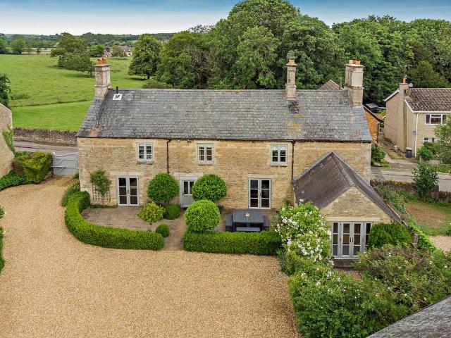 House for sale in Brigstock