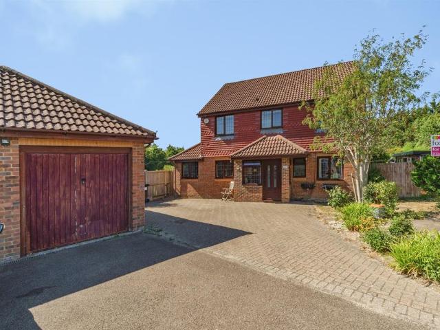 House for sale in Cross In Hand, East Sussex