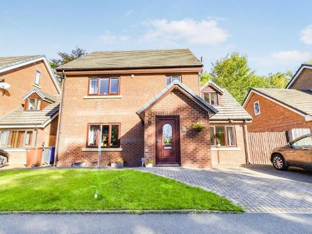 House for sale in Brandlesholme, Bury