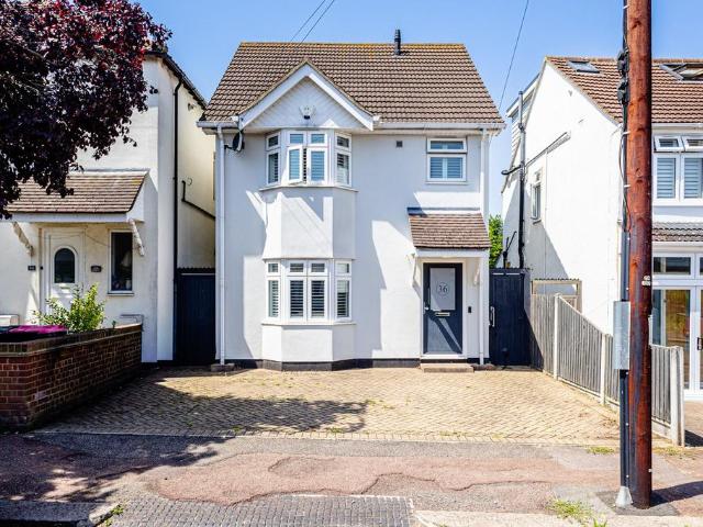 House for sale in Alton Barnes, Essex