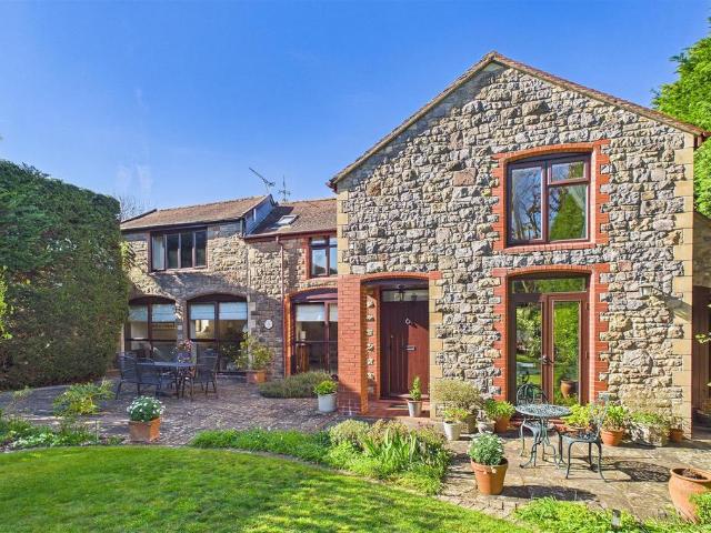 House for sale in Clevedon, North Somerset