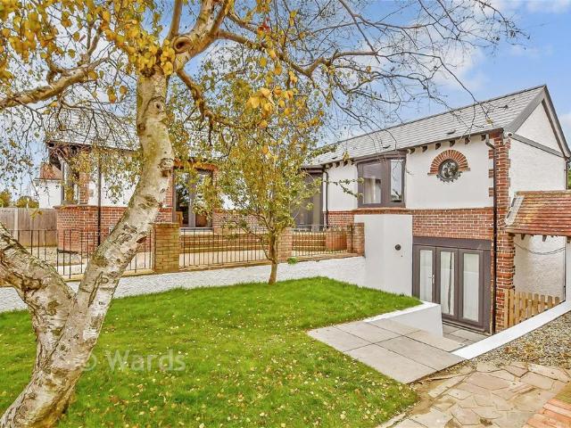 House for sale in Hampton, The Bridge