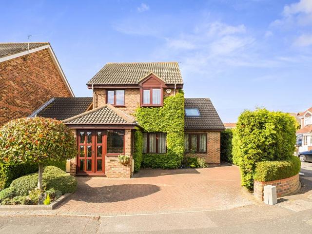 House for sale in Yeading, Greater London